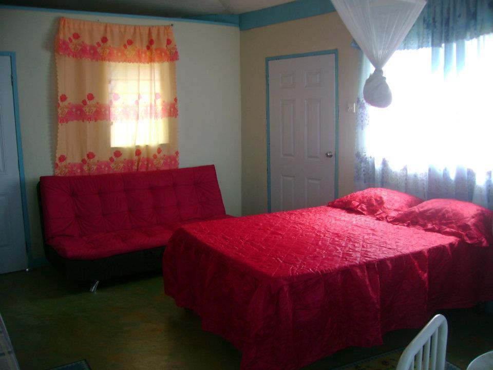 Waikiki Guest House Treasure Beach Rom bilde